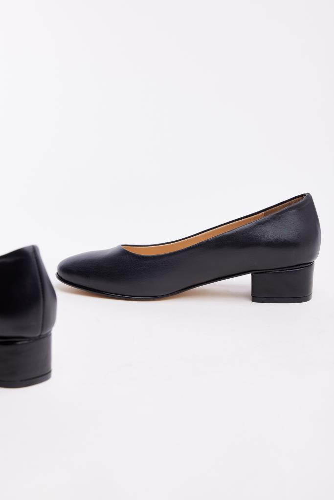 Hakiki Deri Kadın Kısa Topuklu Ayakkabı