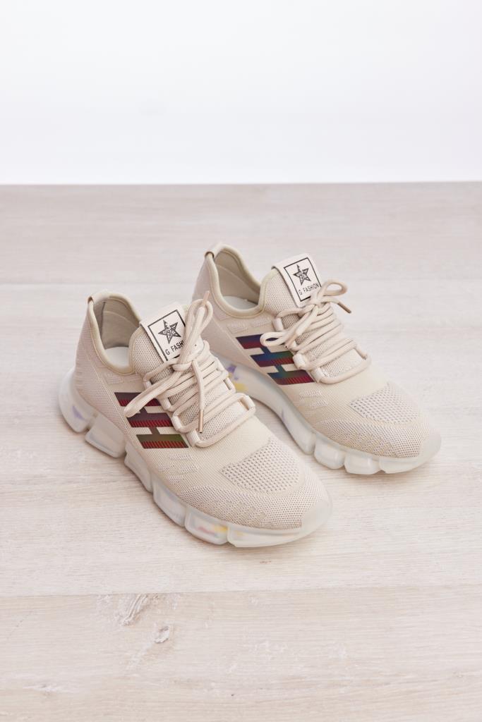 Comfort Women's Sneakers with Lace Accessory