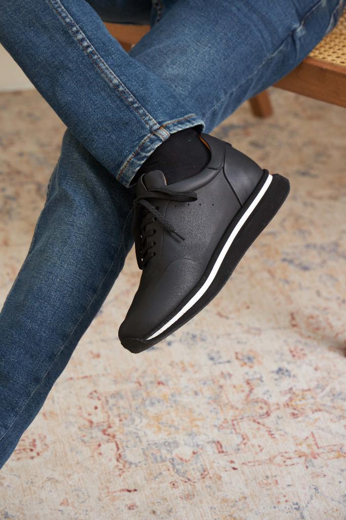 Soft Leather Men's Sneakers
